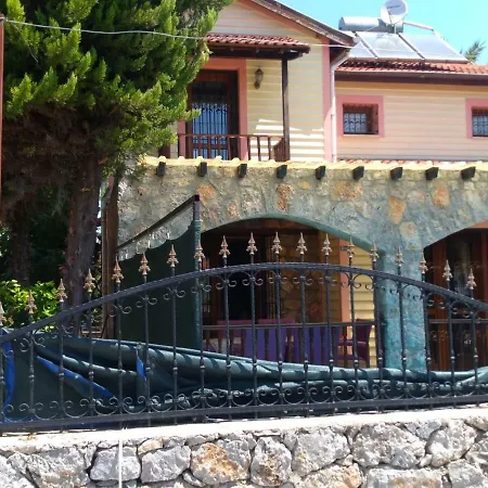 Exclusive Βίλα Φετιγιέ